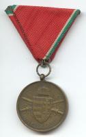 1939. "Magyar Bronz Vitézségi Érem" Br kitüntetés szalaggal(utólag került rá) T:2