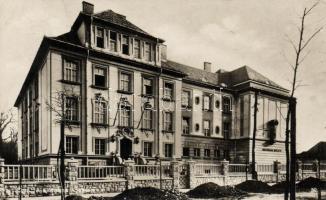 Eger Siketnémák intézete (EK)