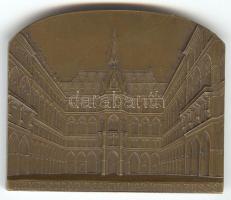 Ausztria ~1890. A bécsi városháza árkádudvara Br emlékplakett (65x55mm) szign.: A Neudeck T:2 Austria Andreas Neudeck (1849-1914) "Arkadenhof des Wiener Rathauses" Br plaque (65x55mm) C:XF