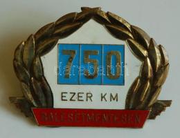 ~1980. "750 ezer km balesetmentesen" felszerelhető autójelvény T:2-