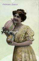 Easter Lady with eggs