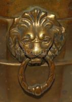 Oroszlánlábakon álló réz pezsgős vödör 21cm magas