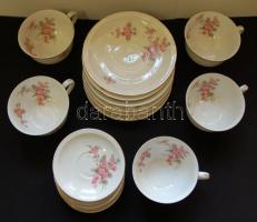 cca 1930 Komplett 6 személyes, virágmintás pajzspecsétes Zsolnay étkészlet, teás és kávés készlettel...