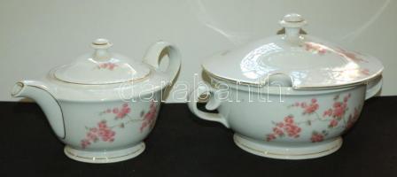 cca 1930 Komplett 6 személyes, virágmintás pajzspecsétes Zsolnay étkészlet, teás és kávés készlettel...