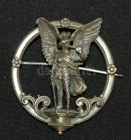XX. sz eleje Mihály arkangyalt ábrázoló szépen kidolgozott melltű 5 cm /  cca 1900 Brass badge with Michael arch-angel