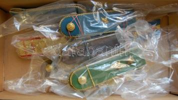 15 pár klf rangjelzésű katonai és renderői vállap