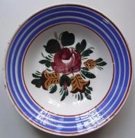 cca 1900 Kézzel festett mázas Hollóházi kerámia falitányér benyomott házas jelzéssel / Folklore handpainted ceramic plate d: 23cm