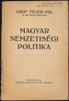 Gróf Teleki Pál: Magyar nemzetiségi politika, Bp.,  1940 Stádium 30p. Kissé foszlott gerinc + hozzá miniszterelnökségi ajánló levél