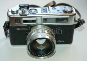 Yashica Electro 35 típusú 1,7-es fényerősségű fényképezőgép saját tokjában + Vitacon Delux Macro obj...