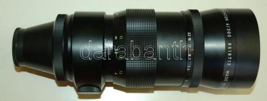 Praktica EE3 típusú fényképezőgép Pentacon 4/300-as és Flektogon 2,4/35-ös objektívvel, saját tokjáb...