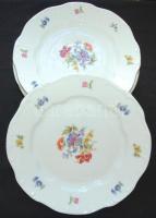 20 darabos apró virágokkal díszített sorszámozott jelzett Zsolnay porcelán étkészlet: 1db pecsenyés,...