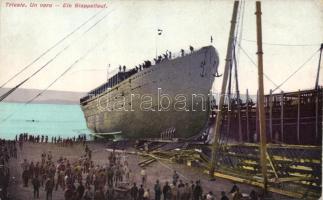 Trieste ship in the port (EK)