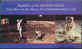 Marshall-szigetek 1989. 5$ "Első ember a Holdon" díszkiadásban T:BU
Marshall-Islands 1989....