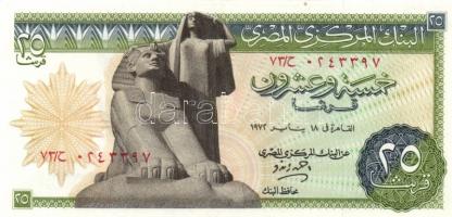 Külföldi bankjegy tétel: Egyiptom 5P, 25P (2x), 1Ł + Indonézia 1984. 100R + Szingapúr 1976. 1$ T:veg...