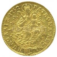 1752KB Dukát Au "Mária Terézia / Madonna" Körmöcbánya (3.46g) T:II-,III / 
Hungary 1752KB ...
