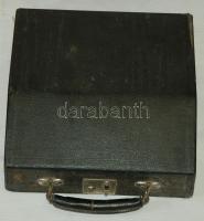 cca 1930 Hordozható írógép eredeti tokban jó állapotban / Vintage typewriter in good shape
