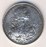 Habsburg-Ház / I. Lipót (1657-1705) 1883. Ezüstözött öntött bronz emlékérem az 1683-as bécsi török támadás 200 éves  évfordulójára. Szign.: Carl Waschmann (d=40mm/24g) T:3 House of Habsburg / Leopold I (1657-1705) 1883. Silver plated bronze commemorative medallion of the 200th anniversary of the turkish attack to Vienna. Sign.: Carl Waschmann (d=40mm/24g) C:F Horsky 7079.