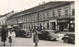 Újvidék Hotel Erzsébet, automobiles