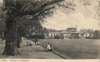 Bonn Museum, Court Garden (small tear)