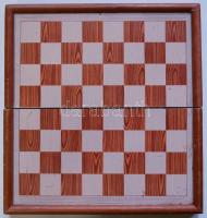 Hiánytalan fa úti sakk készlet műanyag bábukkal