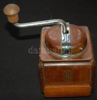 Régi fa kávédaráló Edmo felirattal 25cm magas