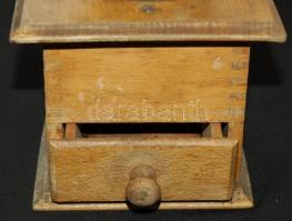 Régi fa-réz kávédaráló 25cm magas