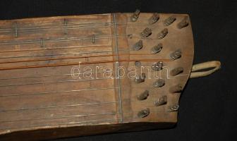 Régi citera jó állapotban