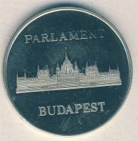 1989. "A Magyar Köztársaság Országgyűlése / Parlament- Budapest" fém emlékérem (40mm) érdekesség, hogy a Kádár-címer szerepel az érmen T:PP dísztokban