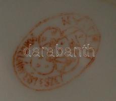 cca 1870-1890 Kézzel festett sorszámozott porcelán kiöntő a Nyitrai Porcelánfestészetből (fenekén ki...