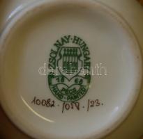 Kézzel festett búzavirágos jelzett Zsolnay porcelán vázácska /
Hand-painted chinaware vase, 12cm