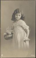 Little girl with flowers (EB)