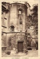 Paris, Cluny Museum, courtyard, the turret (EB)