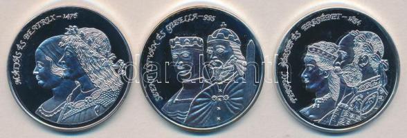 2009. "Királyi Párok" 3db ezüstözött réz nikkel emlékérem eredeti dísztokban (d=38,61mm) "István és Gizella", "Mátyás és Beatrix", "Ferencz József és Erzsébet" T:1 Csak 1000db!