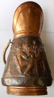 Nagyméretű réz kanna kocsmai jelenetet ábrázoló domborművel / Big copper pitcher with bas relief decoration 50cm