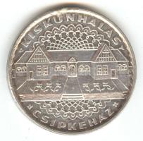 Csúcs Viktória (1934-) DN "Kiskunhalas / Csipkeház" ezüstözött Br emlékérem (32mm) T:2 ph.