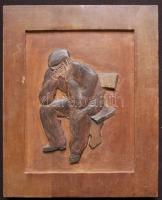 Padon ülő férfi faragott fa képe / Wooden bas relief 23x28cm