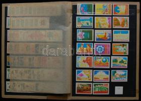 1.136db főleg magyar és pár külföldi gyufacímke berakóban