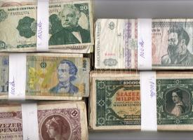 200db magyar + 300db külföldi bankjegy T:II,III