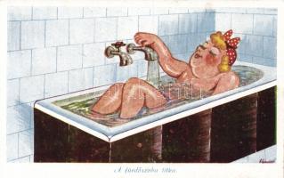 Lady in bathtub s: Sándor
