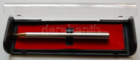 Jó minőségű golyóstoll díszdobozban