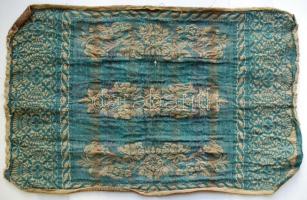 XIX. századi 4db klf méretű hímzett terítő, 2db csipkeszéllel