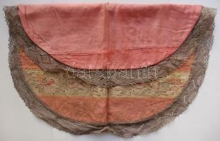 XIX. századi 4db klf méretű hímzett terítő, 2db csipkeszéllel