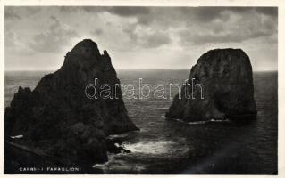 Capri Faraglioni rocks (EK)