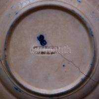 XIX. század közepéből származó jelzett porcelán tányér (repedt) /
Chinaware plate (cracked) d: 19cm