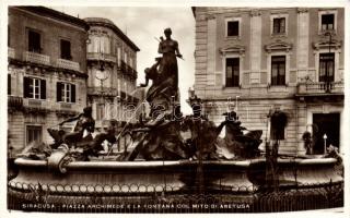 Siracusa Piazza Archimede, fountain