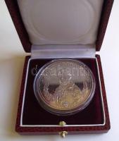 Bozó Gyula (1913-2004) DN. "Kossuth Lajos / A Leghívebb Magyar" ezüstözött fém emlékérem (...