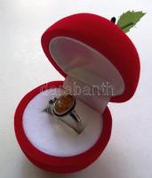 Ezüst (Ag) női gyűrű borostyánnal díszdobozban / Silver ring with amber 2,64gr size: 52