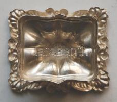 cca 1890 Díszes ezüst (Ag) fűszertartó, jelzés nélkül, M.A. monogrammal /
Silver spice holder 19,4gr