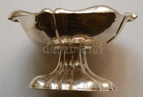 1872-1922 Ezüst (Ag) kínáló tálka Monarchia-beli jelzéssel /
Silver bowl 70,4gr