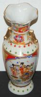 Kézzel festett kínai motívumokkal díszített váza /
Handpainted Chinese vase, 20cm